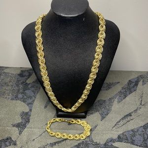 Stunning unique Italy 14kt gold woven necklace & bracelet set